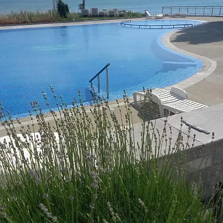 Direkt Am Pool * Pomorie