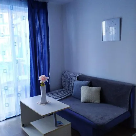 Direkt Am Pool * Pomorie