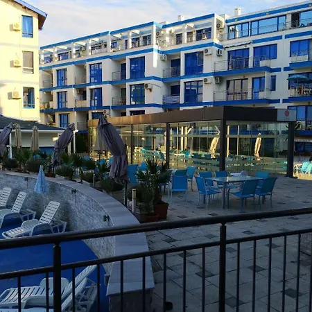 Direkt Am Pool Apartament Pomorie