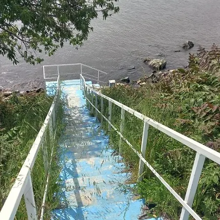 Direkt Am Pool 포마리