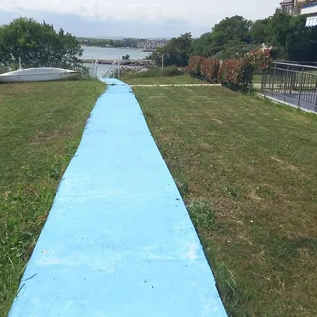 Apartment Direkt Am Pool