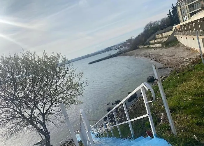 アパート Direkt Am Pool