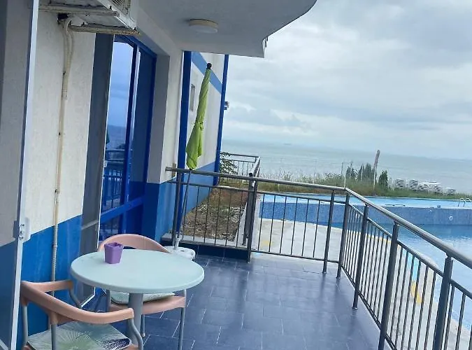 Direkt Am Pool アパート *