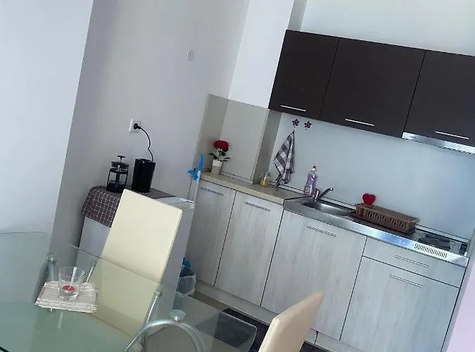 アパート Direkt Am Pool ポモリエ