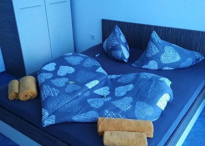 アパート Direkt Am Pool *